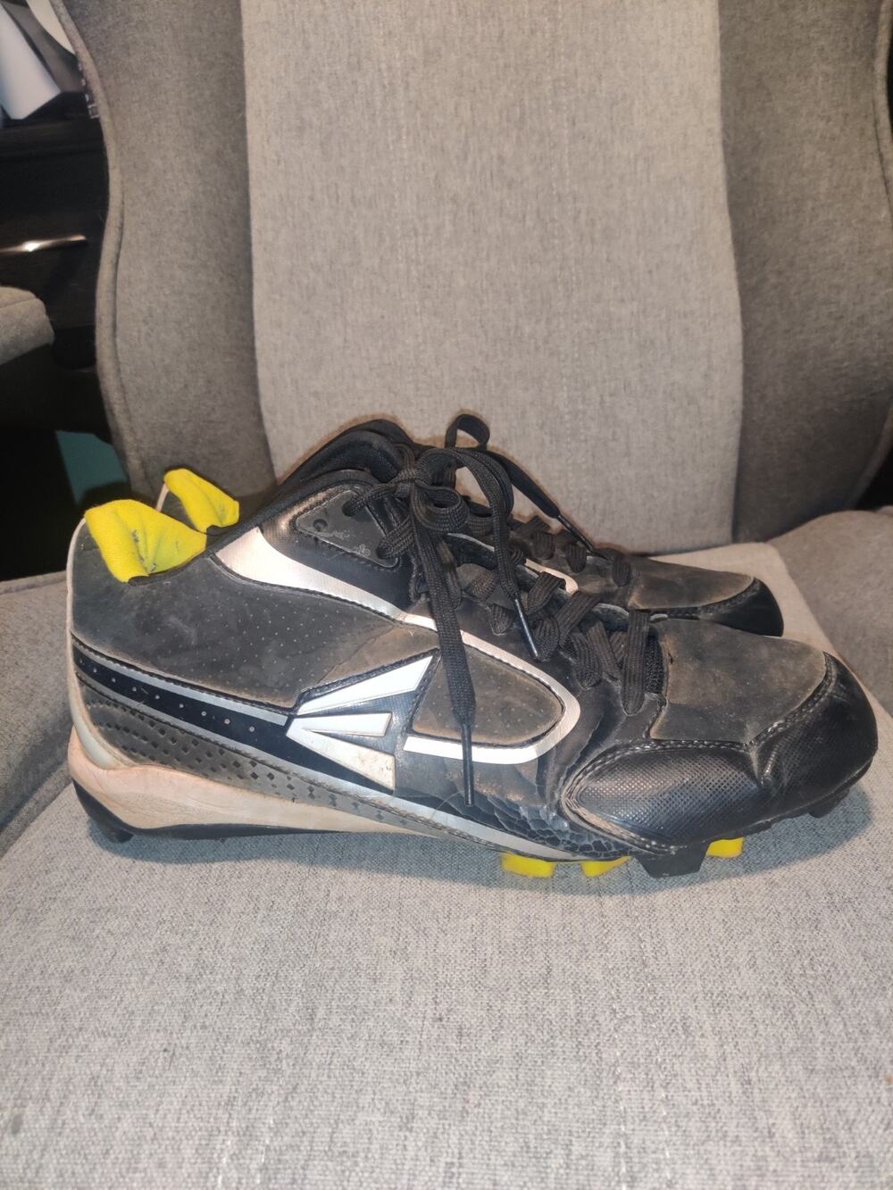 Easton VRS Rubber Baseball Cleats Men's Size 11 Black Yellow